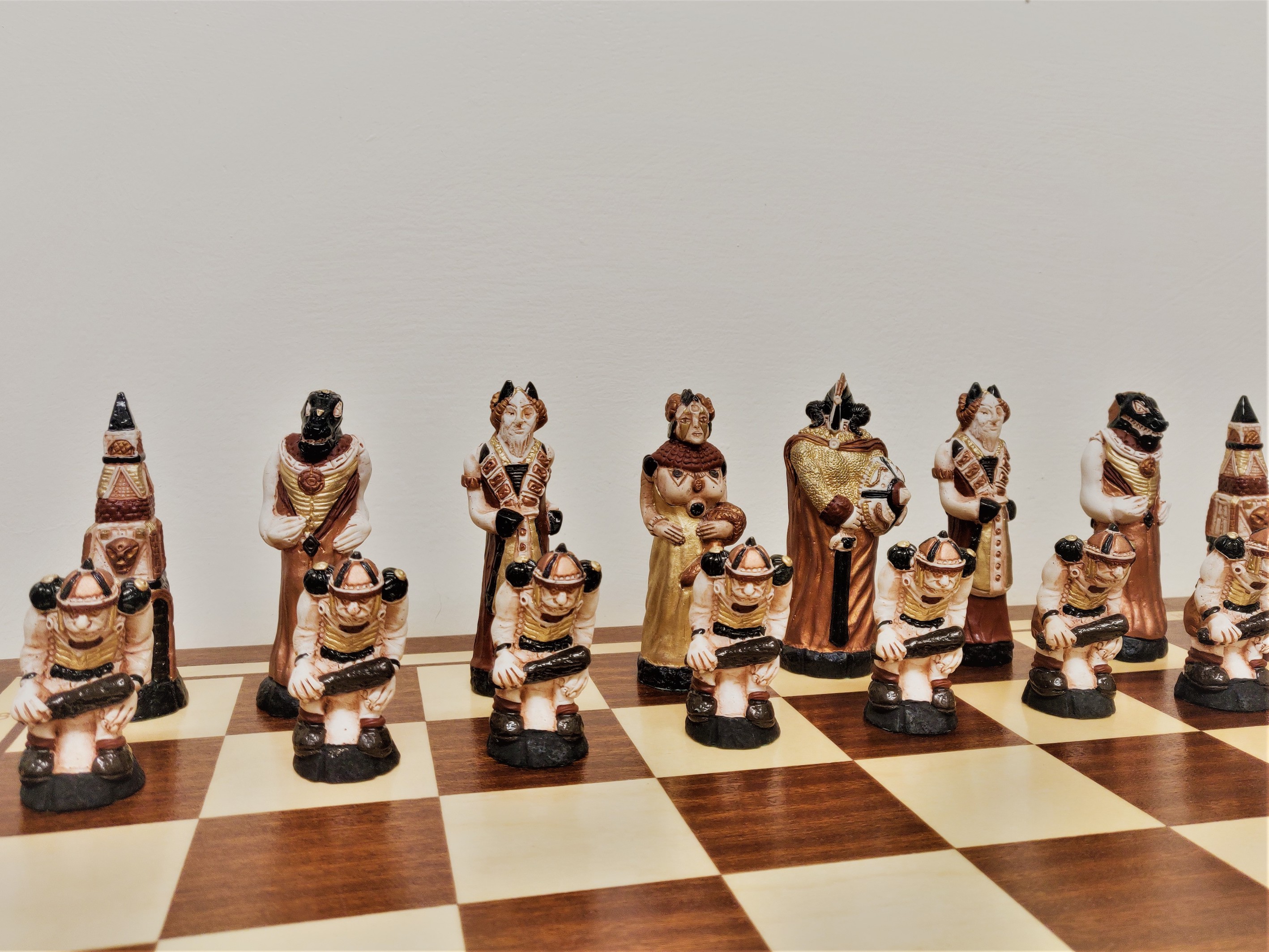 Elegante a Scacchi gioco degli scacchi 56 x 56 cm intarise scolpito a mano scolpito in legno NUOVO 